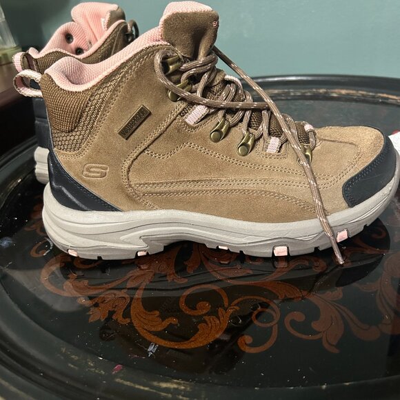 Skechers Waterproof Hiking Boots - Picture 1 of 13